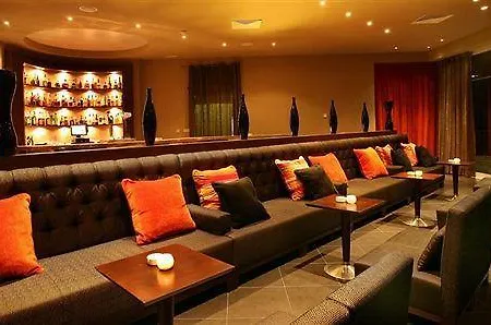 Blau & Hotel